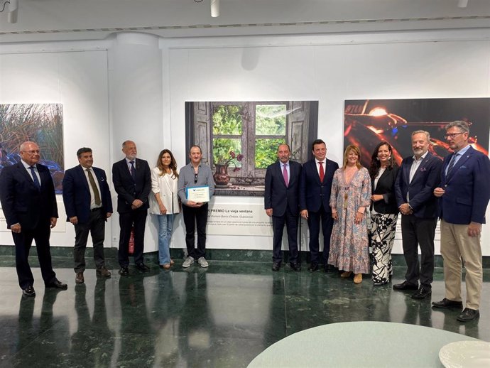 Inauguración de la exposición fotográfica 'Las Miradas del Cobre'.