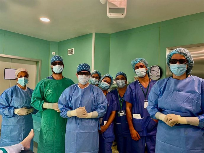 Equipo de Cirugía Bariátrica del Hospital Puerta del Mar.