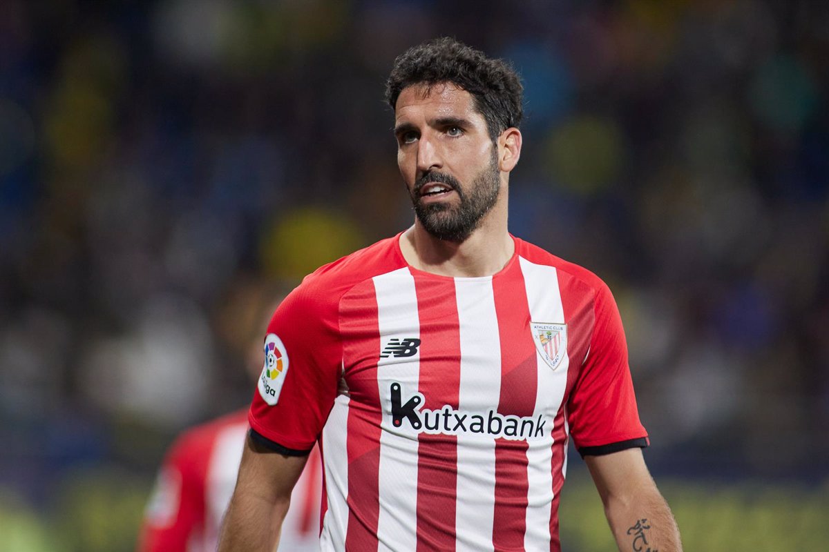 Raúl García renews with Athletic Club until 2023