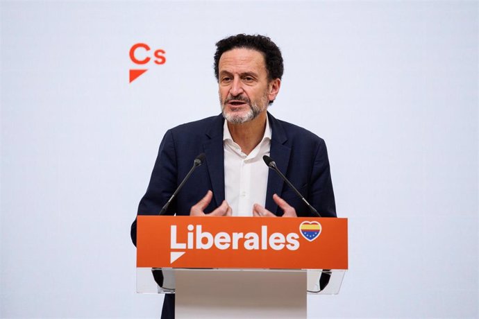 Archivo - El vicesecretario general y portavoz de Ciudadanos, Edmundo Bal, ofrece una rueda de prensa en la sede del partido, en Madrid (España).