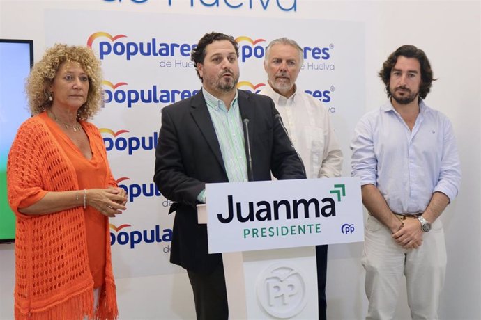 Miembros del Grupo municipal del PP del Ayuntamiento de Huelva.