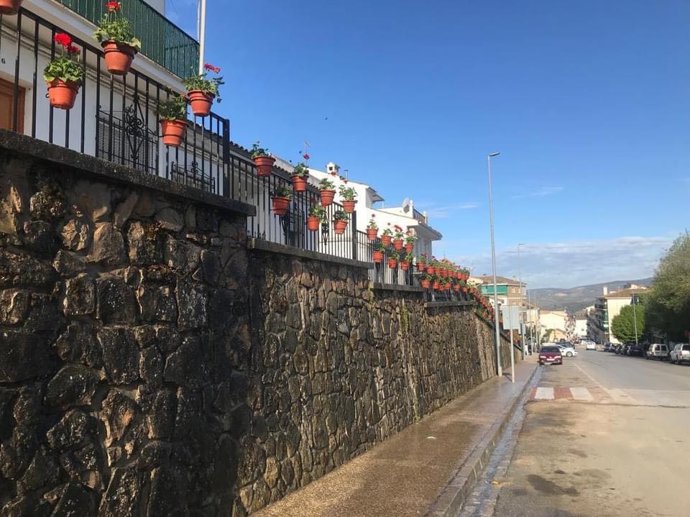 Labores de limpieza en Montefrío tras la calima