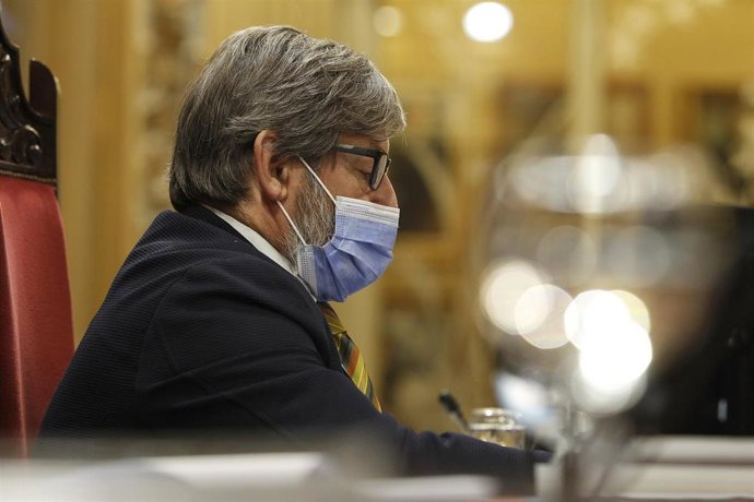 Archivo - El presidente del Parlament balear, Vicen Thomas, en una sesión plenaria, en el Parlament, a 20 de diciembre de 2021, en Palma de Mallorca, Baleares, (España). El Parlament afronta de hoy al próximo 22 de diciembre el debate y la votación fin