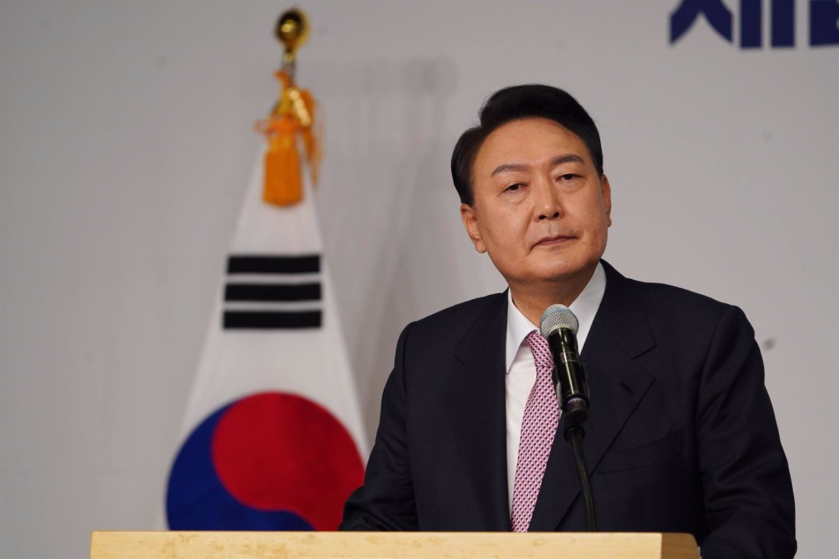 Yoon Suk Yeol jura su cargo en la capital de Corea del Sur en mitad de las  tensiones con Corea del Norte