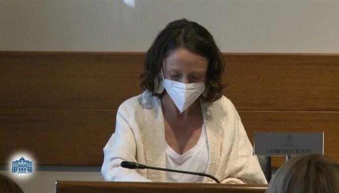 Melania Álvarez comparece en la Junta General.