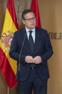 PP acusa a Sánchez de "bajarse los pantalones ante los golpistas" con el cese de la directora del CNI