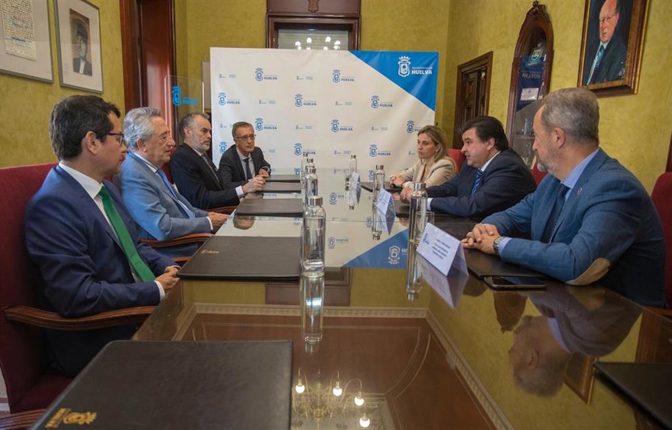 Reunión celebrada este martes entre el Ayuntamiento y Altantic Copper.