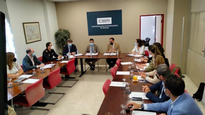 El Foro de Turismo de  Málaga aborda la necesidad de mejorar las conexiones de AVE con Madrid