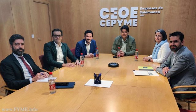 Participantes en la comisión conjunta de CEOE Cepyme Salamanca y CES Salamanca.