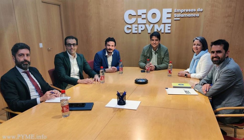 Participantes en la comisión conjunta de CEOE Cepyme Salamanca y CES Salamanca.