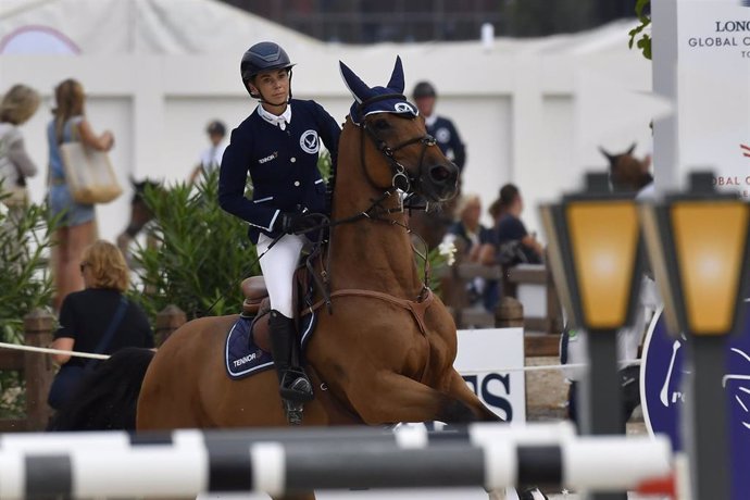 Archivo - Jane Richard Philips (Berlin Eagles) durante el Longines Global Champions Tour Equestrian CSI 5*