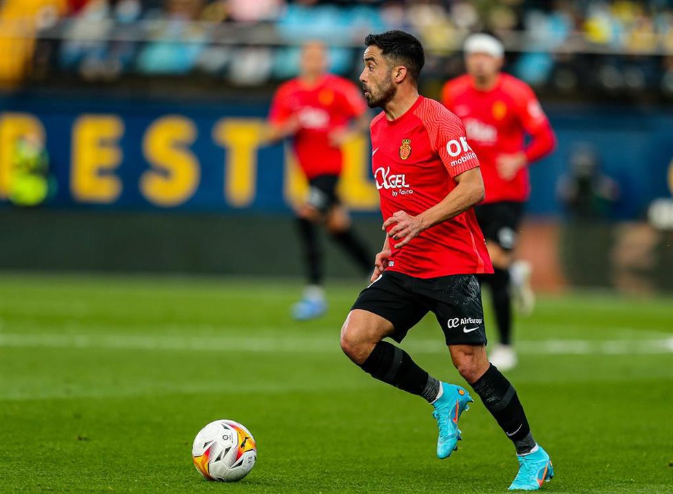 Archivo - El jugador del Mallorca Jaume Costa durante el partido de Laliga Santander 2021-2022 ante el Villarreal.