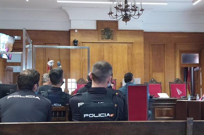Juicio en Ourense contra dos acusados de matar a un hombre para hacerse con la herencia recibida de su madre