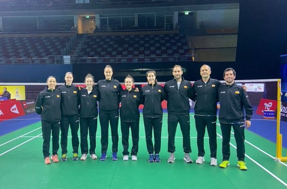 Carolina Marín lidera la victoria de España en su despedida de la Uber Cup