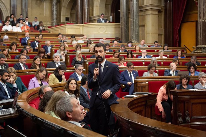 El conseller de Empresa y Trabajo, Roger Torrent, en la sesión de control de este 11 de mayo de 2022.