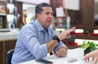 Lara Sánchez marca distancias con el uribismo y tilda de "marketing político" reprocharles ser continuistas