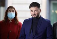 Rufián, sobre Margarita Robles: "Parece que ha cogido una pala y no deja de cavar"