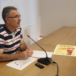 El concejal de Participación Ciudadana, Nicanor Pastrana, en la presentación de la votación de Presupuestos Participativos del Ayuntamiento de León.