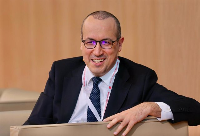 El CEO de BBVA, Onur Genç, en la segunda jornada del encuentro de Banca del IESE (Instituto de Estudios Superiores de la Empresa) y EY, en IESE Madrid, a 11 de mayo de 2022, en Madrid (España).