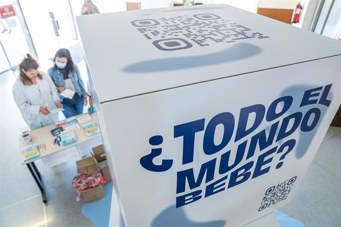 'Todo El Mundo No Bebe', Campaña De La UR Para Concienciar Sobre El Consumo Del Alcohol