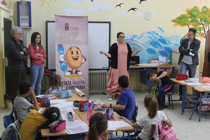 [Sevilla] Np Los Escolares Del Municipio Saben Que En La Rinconada Están Las Mejores Patatas