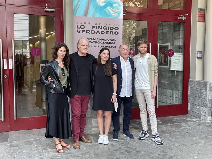 La Compañía Nacional de Teatro Clásico recala en el Teatre Romea con 'Lo fingido verdadero' dirigida por Lluís Homar