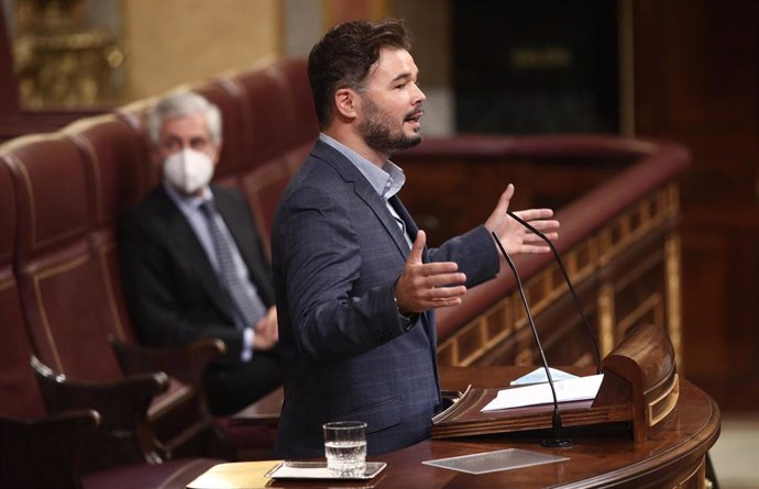 Archivo - El portavoz de Esquerra Republicana (ERC) en el Congreso de los Diputados, Gabriel Rufián, interviene desde la tribuna en una sesión plenaria en el Congreso de los Diputados.