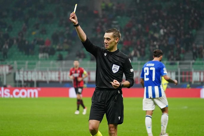 Archivo - Clement Turpin, árbitro francés