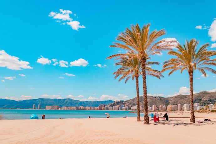 Playa Los Olivos de Cullera