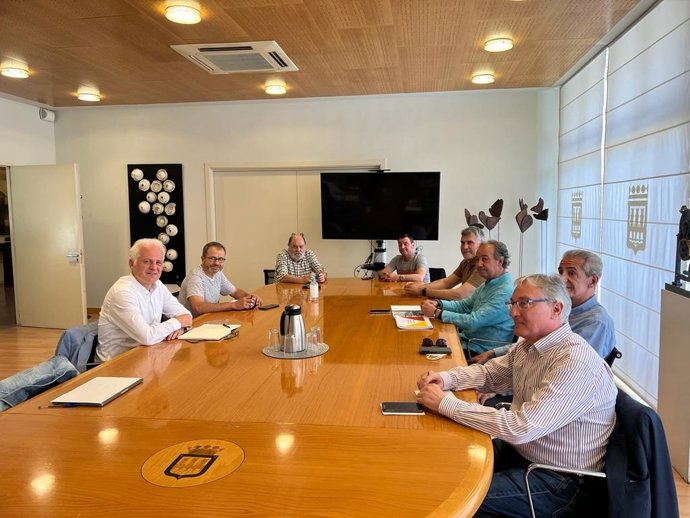 El Ayuntamiento de Logroño y Hostelería Riojana impulsan la nueva Ordenanza de Terrazas