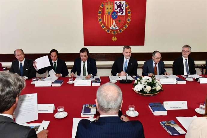 El Rey Felipe VI preside la reunión del Patronato de la Fundación Yuste con motivo del 30 anivsario de la institución