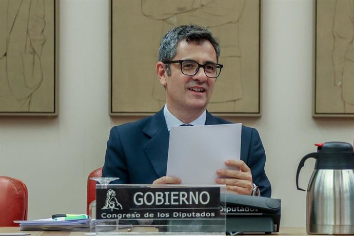 El ministro de la Presidencia, Relaciones con las Cortes y Memoria Democrática, Felix Bolaños, comparece en la Comisión Constitucional, en el Congreso de los Diputados, a 11 de mayo de 2022.