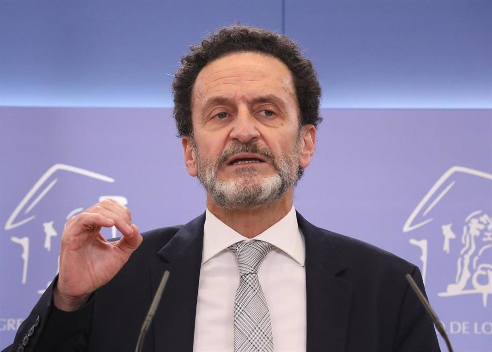 El vicesecretario general de Ciudadanos, Edmundo Bal, ofrece una rueda de prensa antes de su intervención en la Junta de Portavoces en el Congreso de los Diputados, a 19 de abril de 2022, en Madrid (España).