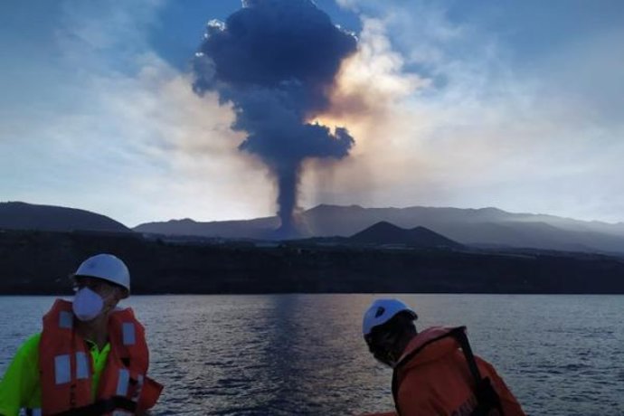 La ULPGC organiza una campaña de muestreo en la zona de formación de deltas lávicos en La Palma