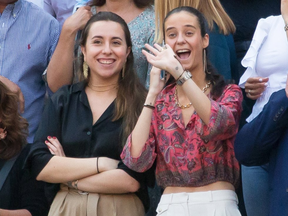 Victoria de Marichalar, en Las Ventas con una amiga