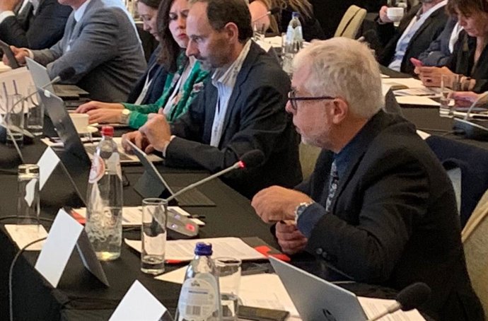 El presidente del CAC Xevi Xirgo interviene en la asamblea de la EPRA