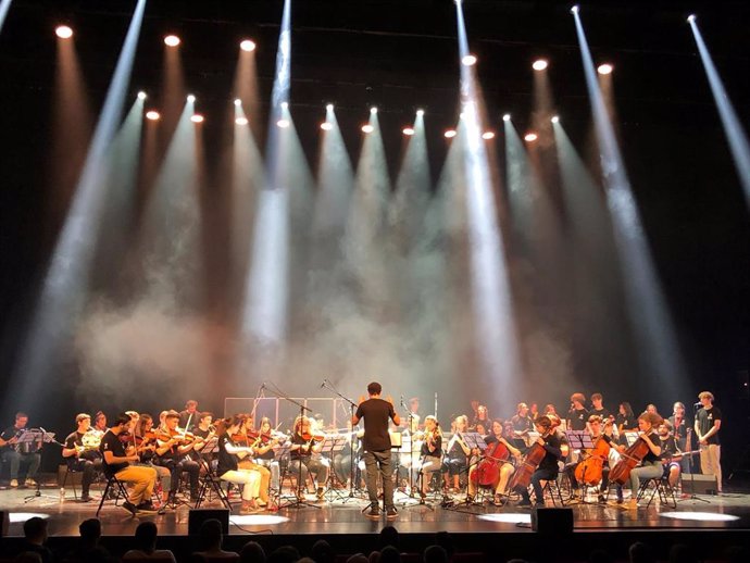 Actuación de la orquesta sinfónica europea en la sexta edición del Nouveau Festival de Burdeos.