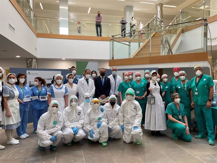 El Hospital Clínico se suma al Día Mundial de la Enfermería y reconoce el trabajo de estos profesionales