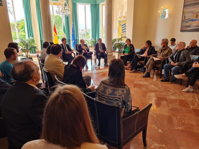 Reunión del Ministerio de Cultura con representantes del sector cultural granadino