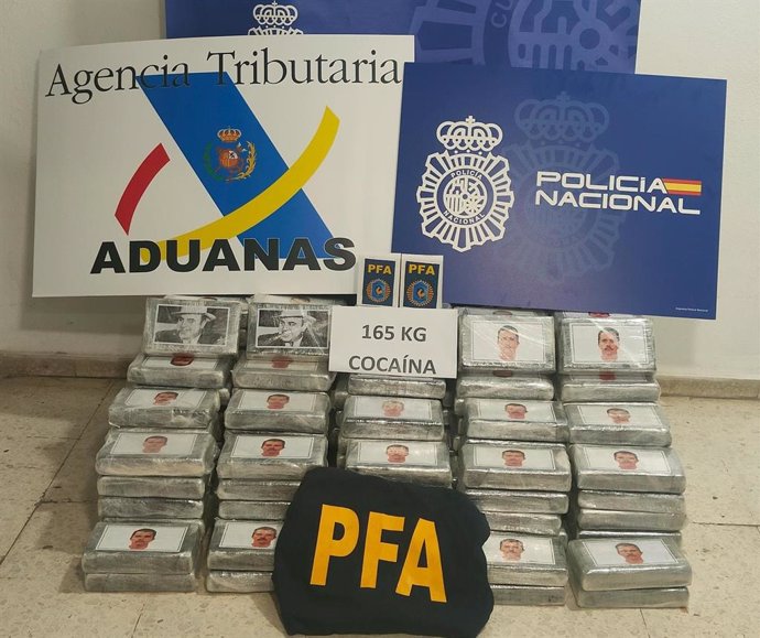 Droga intervenida en un contenedor en el puerto de Santa Cruz de Tenerife