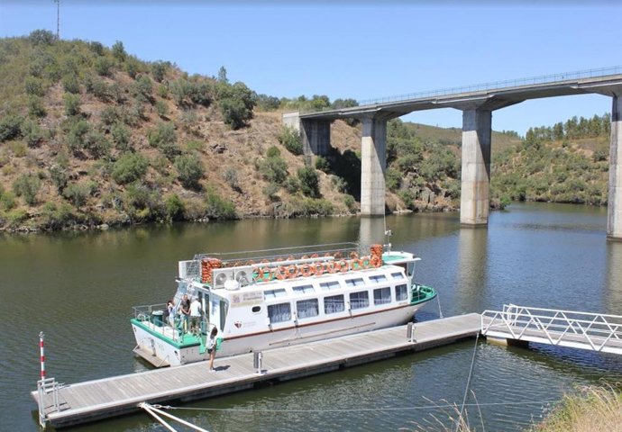 Archivo - Barco del Tajo