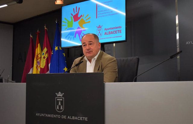 El alcalde de Albacete, Emilio Sáez