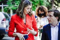 Espinar dice a Almeida que "su circo se acaba" si no demuestra que se dio a todos el mismo correo que a los "figuras"