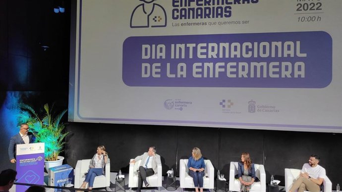 El director del Servicio Canario de la Salud (SCS), Conrado Domínguez, ha presentado el proyecto 'Las enfermeras que Queremos Ser. Canarias 2030'