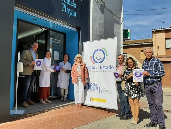 La provincia de Huesca amplía la difusión del Punto Violeta con la adhesión de las farmacias al proyecto.