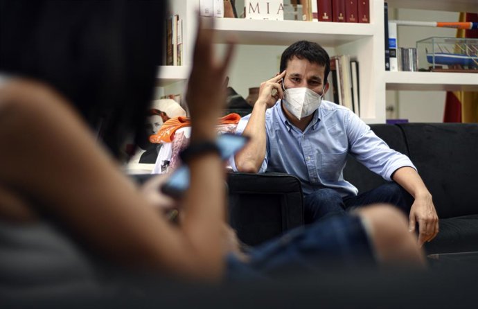 Archivo - El conseller de Educación de la Generalitat Valenciana, Vicent Marz, durante una entrevista para Europa Press