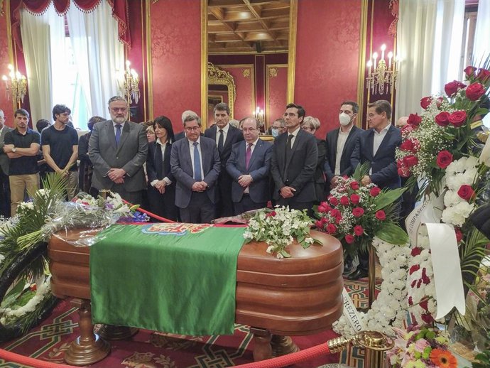 Capilla ardiente de José María Corpas en el Ayuntamiento de Granada