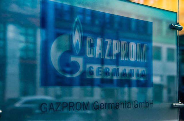 Archivo - Logotipo de Gazprom Germania GmbH, filial de Gazprom en Alemania