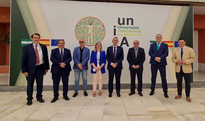 Nueva cátedra de la UNIA con los Colegios Oficiales de Ingenieros Técnicos y Grados en Minas y Energía con implantación territorial en Andalucía.