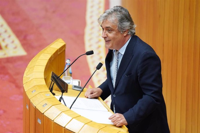 El portavoz parlamentario del PP de Galicia, Pedro Puy, interviene en la investidura del hasta ahora vicepresidente primero de la Xunta de Galicia como presidente de la Xunta, a 12 de mayo de 2022, en Santiago de Compostela, A Coruña, Galicia (España). 